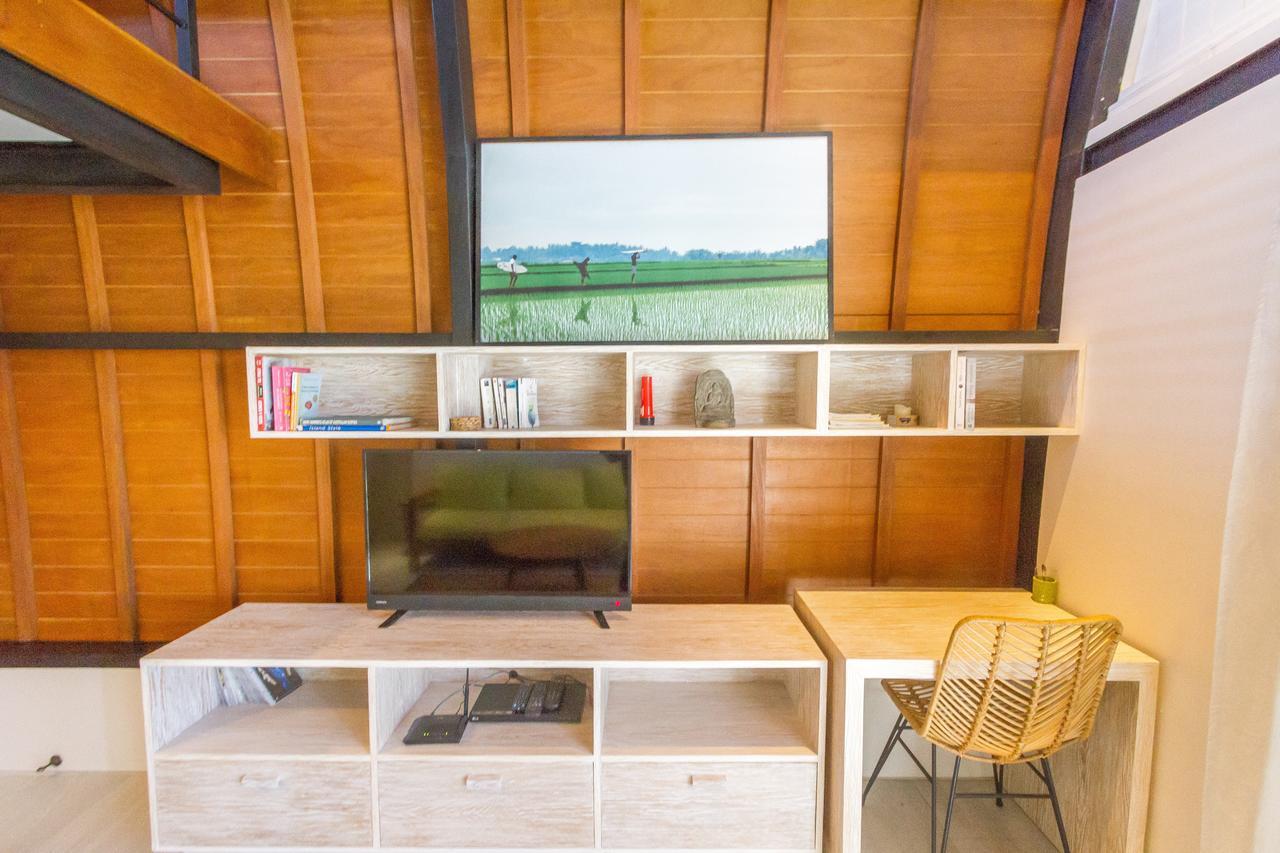 Batu Bolong Studio Kayu Canggu Exterior foto